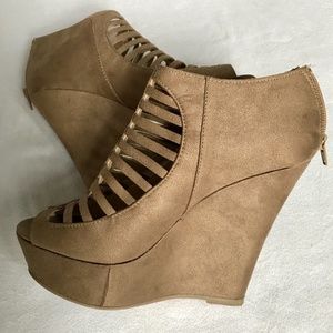 Women's high heel "basket" shoe by Madden Girl
